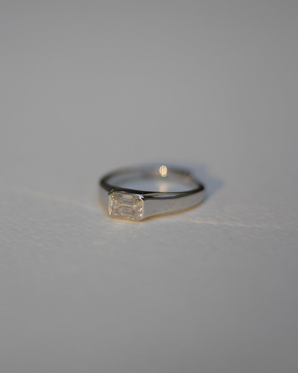 Vantage Emerald Silver Solitaire Ring